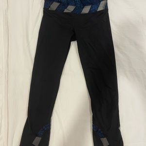 Lululemon cropped leggings with print